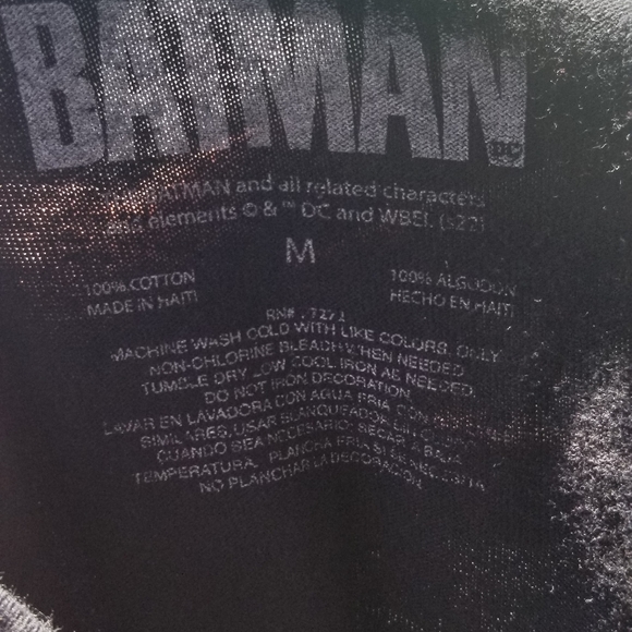 Batman tshirt - Picture 2 of 2